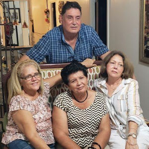 Meet your Posher, Adela